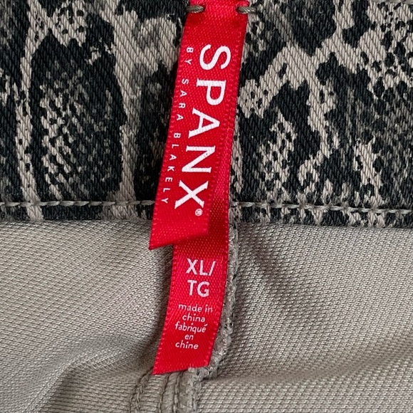 Spanx Size XL Jean-ish Ankle Length Leggings Pants Snakeskin #20018R Stretch - Picture 4 of 10
